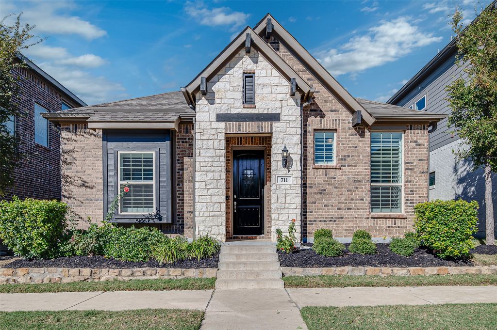 711 Waterbrook Parkway, Argyle, TX 76226