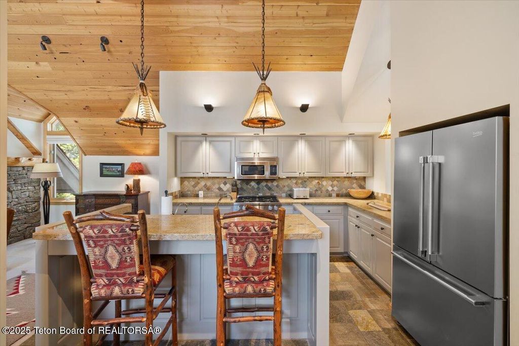 2620 N FAIRWAYS PLACE WEST, Wilson, WY 83014 photo 15