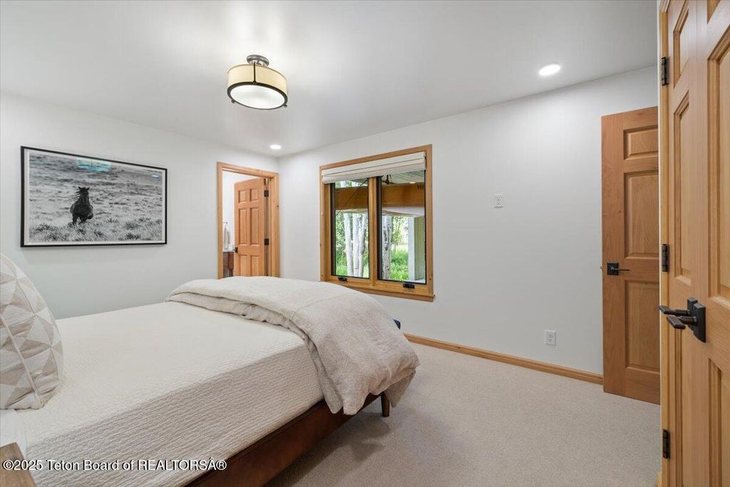 2620 N FAIRWAYS PLACE WEST, Wilson, WY 83014 photo 25