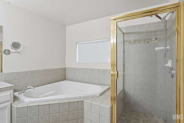 11130 New Forest Drive, Bakersfield, CA 93312