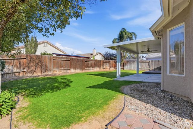 11130 New Forest Drive, Bakersfield, CA 93312
