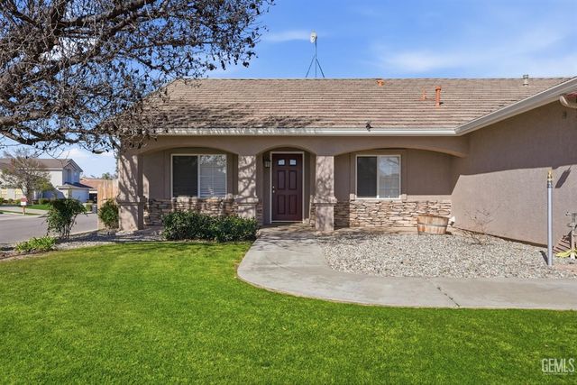 11130 New Forest Drive, Bakersfield, CA 93312