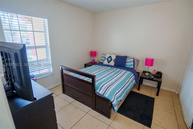 15400 SW 134th Pl 403, Miami, FL 33177