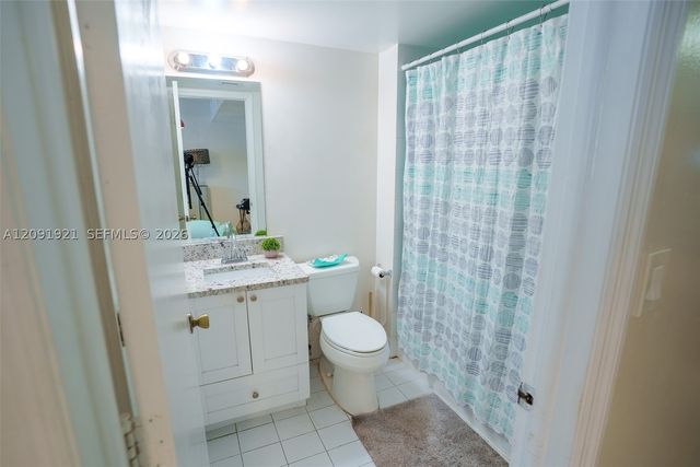 15400 SW 134th Pl 403, Miami, FL 33177