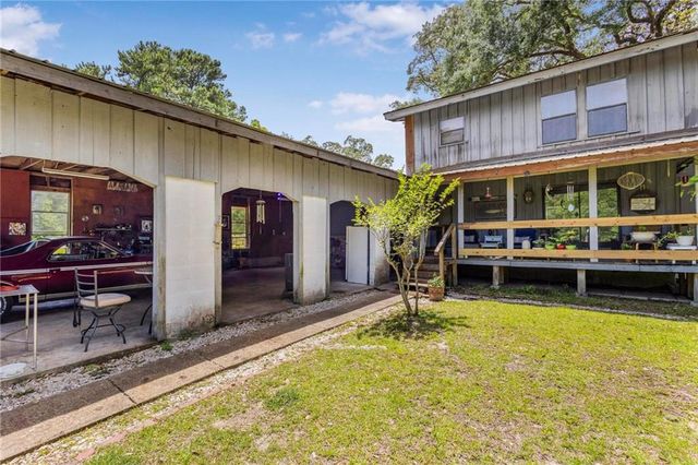 161 Magnolia Avenue, Satsuma, AL 36572