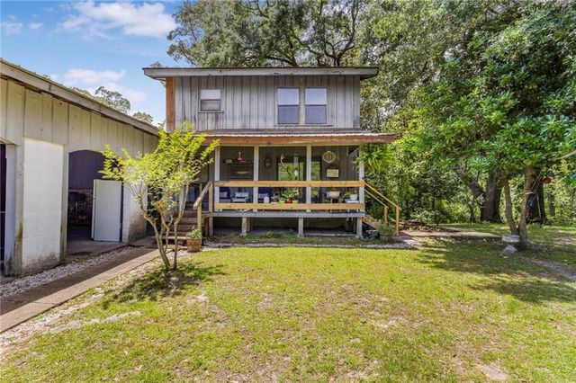 161 Magnolia Avenue, Satsuma, AL 36572
