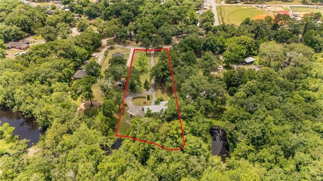 161 Magnolia Avenue, Satsuma, AL 36572