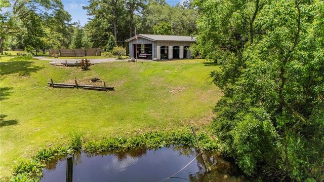 161 Magnolia Avenue, Satsuma, AL 36572