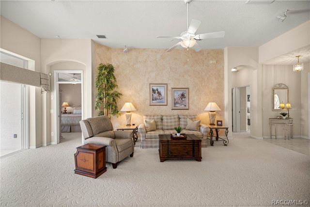 847 W Silver Meadow Loop, Hernando, FL 34442