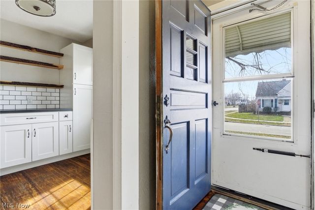 483 E 330th Street, Willowick, OH 44095