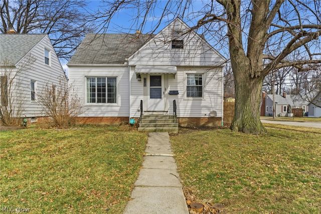 483 E 330th Street, Willowick, OH 44095