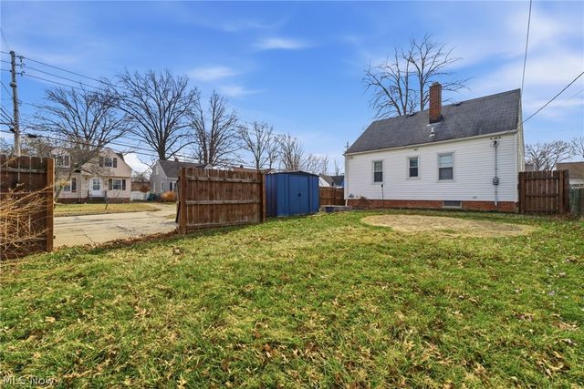 483 E 330th Street, Willowick, OH 44095