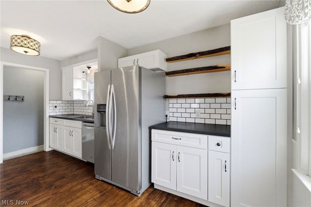 483 E 330th Street, Willowick, OH 44095