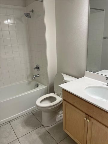 1055 SUGARWOOD STREET, Davenport, FL 33837