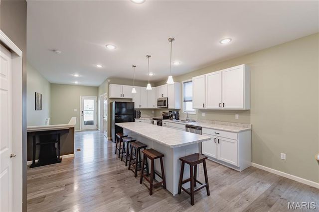 3405 Simeon Bunker Street, St Charles, MO 63301