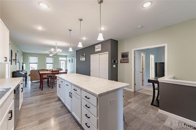 3405 Simeon Bunker Street, St Charles, MO 63301