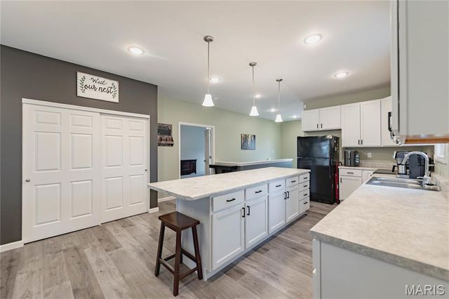 3405 Simeon Bunker Street, St Charles, MO 63301