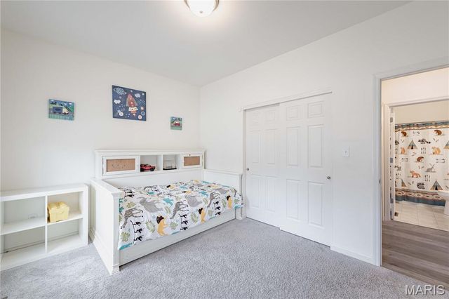 3405 Simeon Bunker Street, St Charles, MO 63301