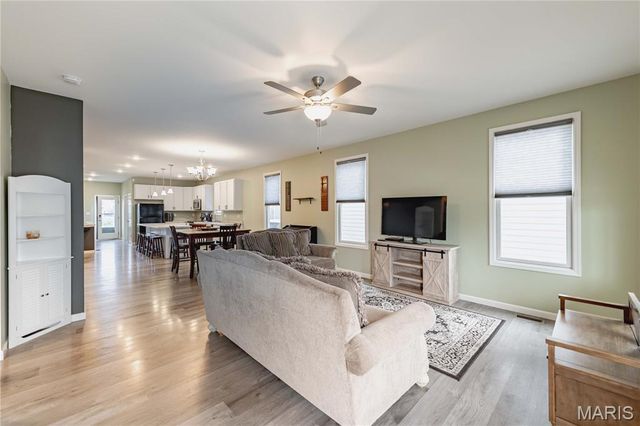 3405 Simeon Bunker Street, St Charles, MO 63301
