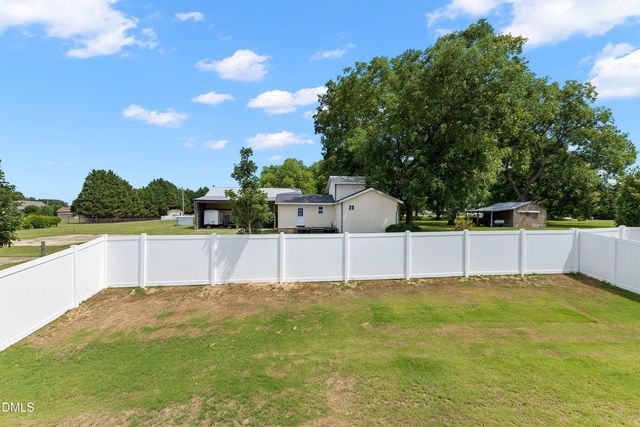 1520 Maelyn Way, Fuquay Varina, NC 27526