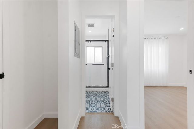 6300 Orange Street 14, Los Angeles, CA 90048
