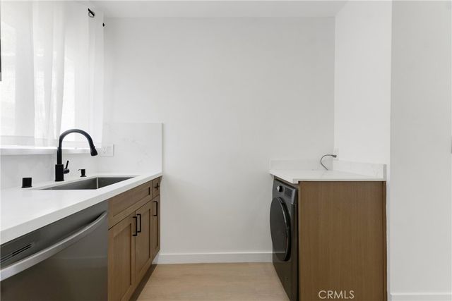 6300 Orange Street 14, Los Angeles, CA 90048