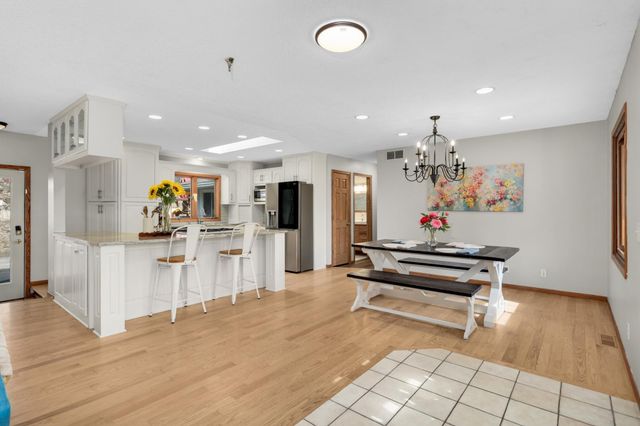 5124 Heritage Hills Drive, Minneapolis, MN 55437