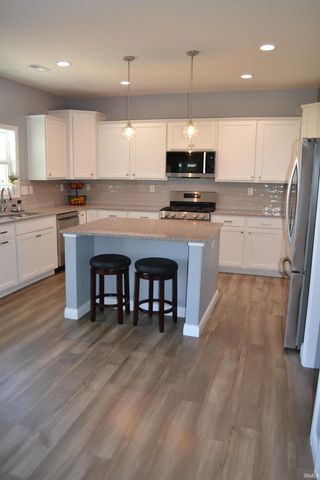 6237 Helmsdale Drive, Lafayette, IN 47905