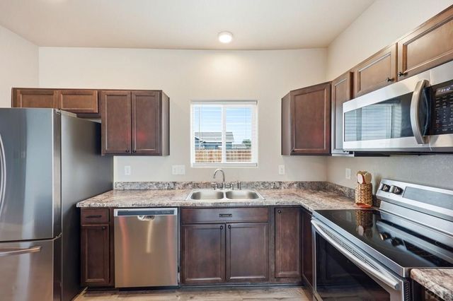2319 W 18th St, Pueblo, CO 81003