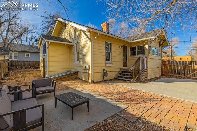 901 Cheyenne Boulevard, Colorado Springs, CO 80905