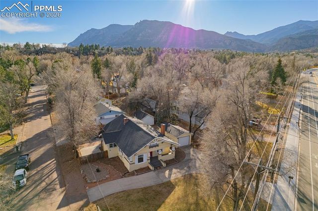 901 Cheyenne Boulevard, Colorado Springs, CO 80905