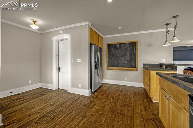 901 Cheyenne Boulevard, Colorado Springs, CO 80905