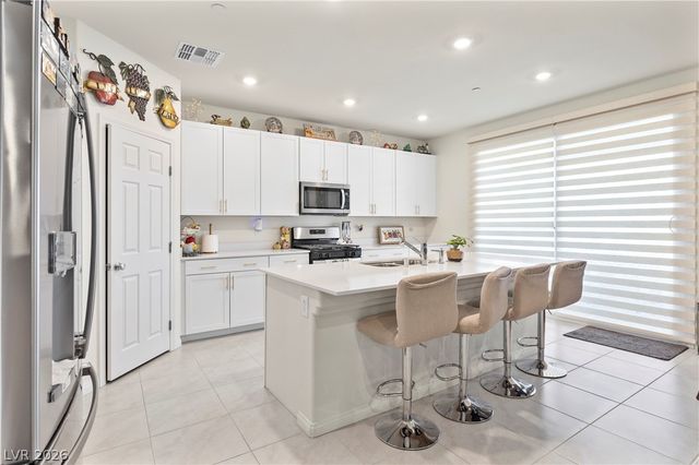 10854 Gentle Crest Avenue, Las Vegas, NV 89166