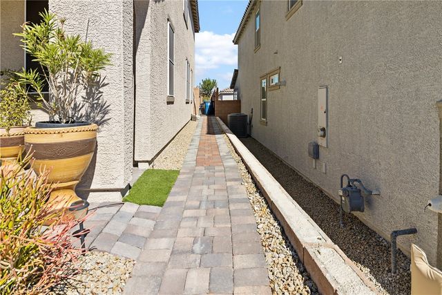 10854 Gentle Crest Avenue, Las Vegas, NV 89166