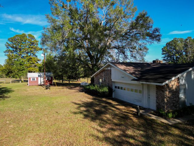 1549 County Road 1650, Grapeland, TX 75844