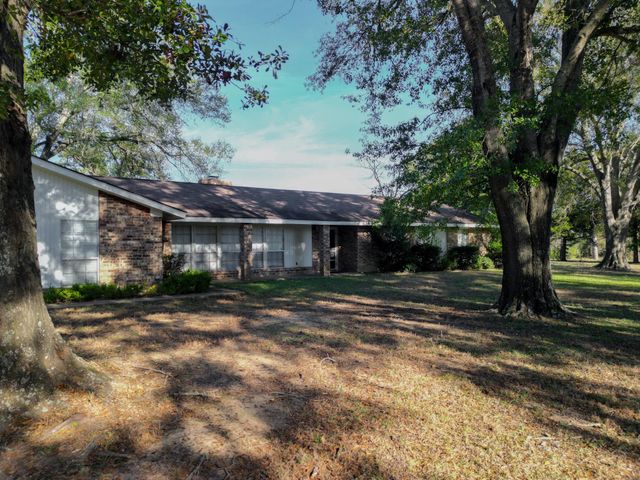 1549 County Road 1650, Grapeland, TX 75844