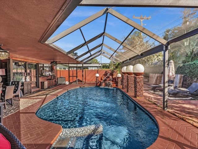 2116 NE 62nd Street, Fort Lauderdale, FL 33308