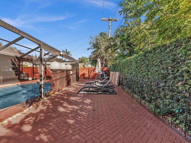 2116 NE 62nd Street, Fort Lauderdale, FL 33308