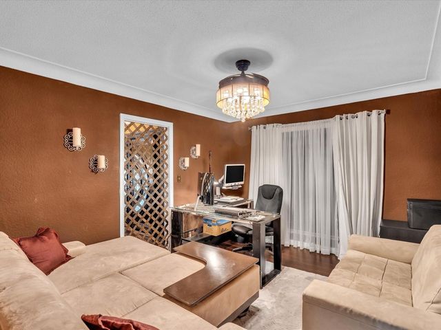 2116 NE 62nd Street, Fort Lauderdale, FL 33308