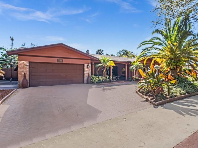 2116 NE 62nd Street, Fort Lauderdale, FL 33308