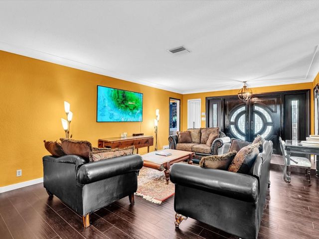 2116 NE 62nd Street, Fort Lauderdale, FL 33308