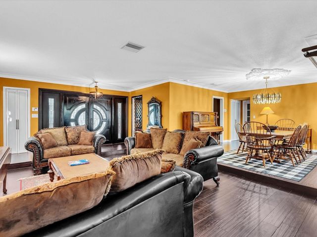 2116 NE 62nd Street, Fort Lauderdale, FL 33308