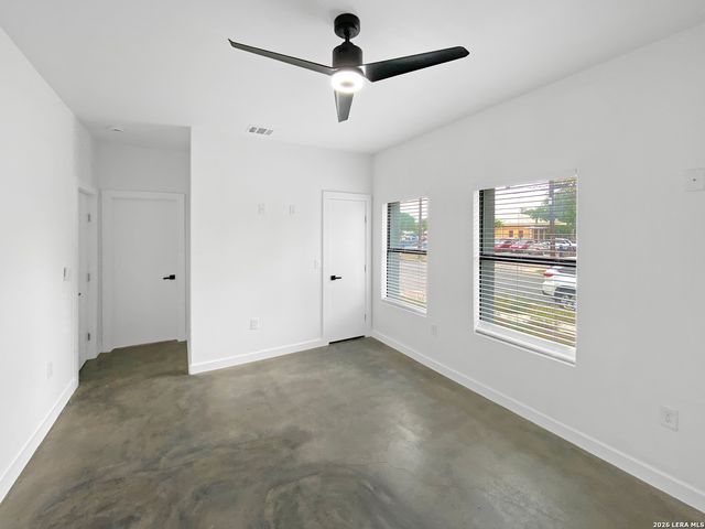 918 S Olive St Unit 102, San Antonio, TX 78210