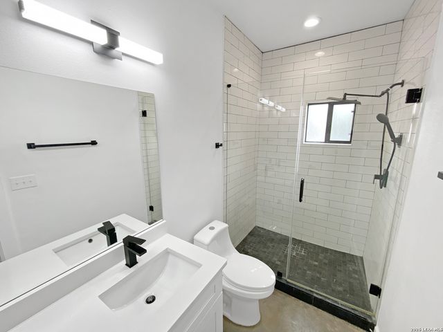 918 S Olive St Unit 102, San Antonio, TX 78210
