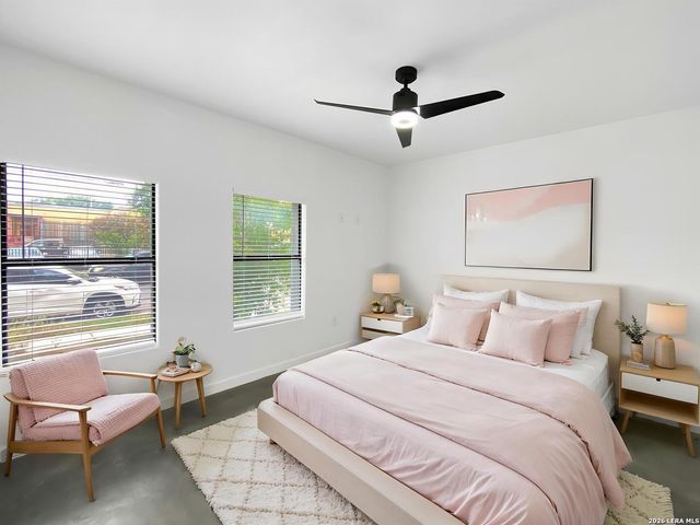 918 S Olive St Unit 102, San Antonio, TX 78210