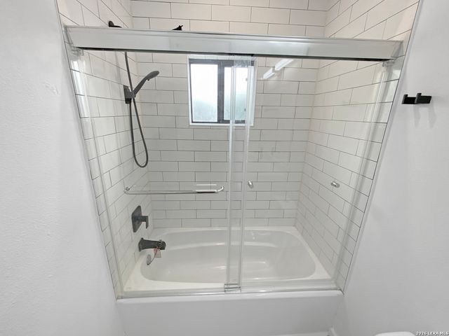 918 S Olive St Unit 102, San Antonio, TX 78210