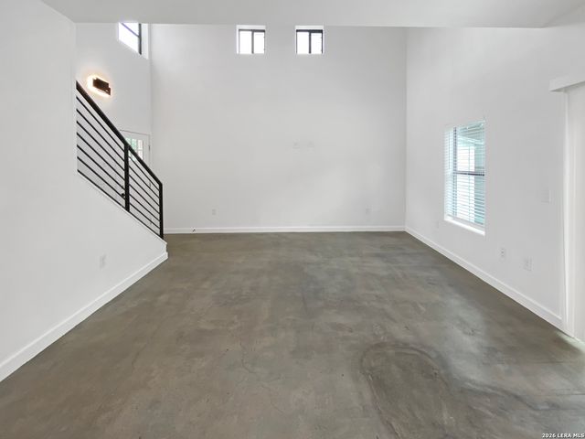 918 S Olive St Unit 102, San Antonio, TX 78210