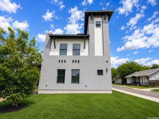 918 S Olive St Unit 102, San Antonio, TX 78210
