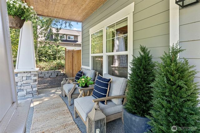 191 E Sterling Drive, Allyn, WA 98524
