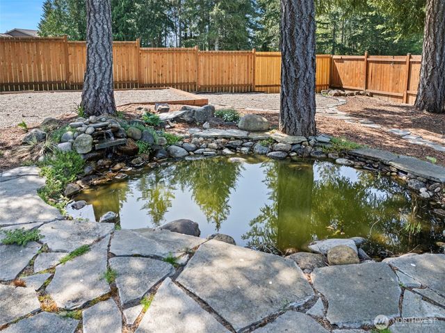 191 E Sterling Drive, Allyn, WA 98524